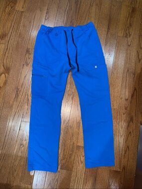 Figs medium  Scrub Pants